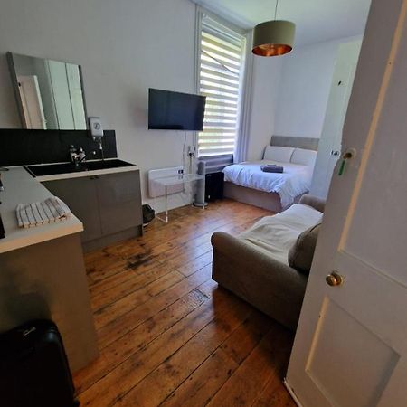 Apartamento 4 Quiet Compact Studio With Garden View - Best Location - Comfortable - Quiet Brighton Exterior foto